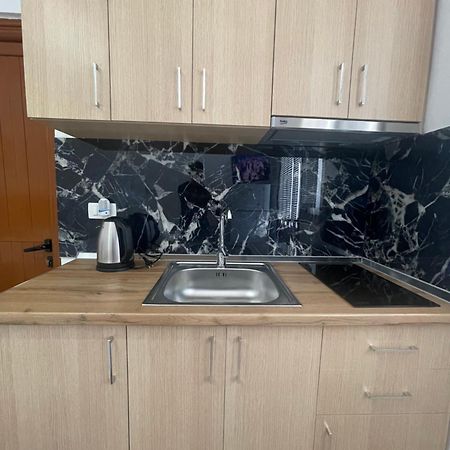 Rent Rooms Loren Vlore Exterior photo