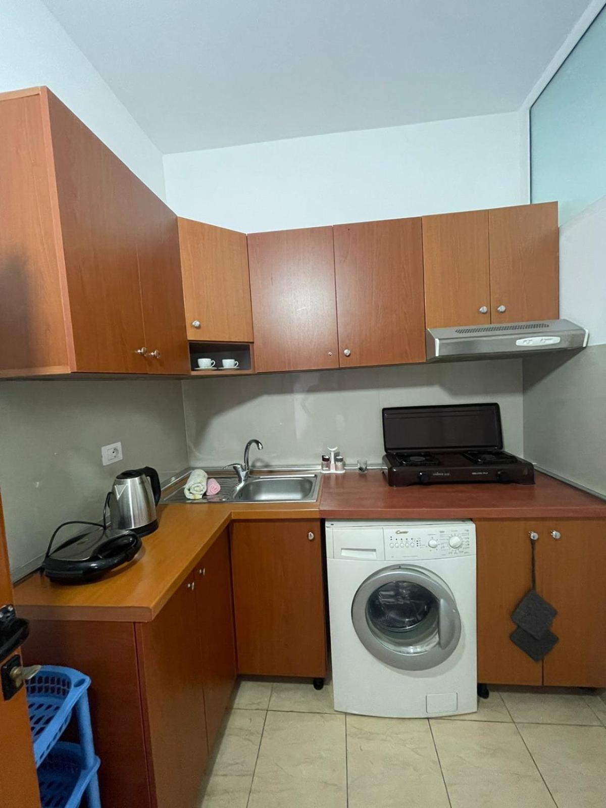 Rent Rooms Loren Vlore Exterior photo